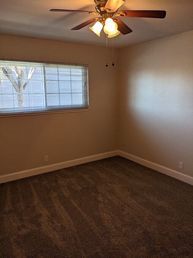 Building Photo - 4796 Heyer Ave