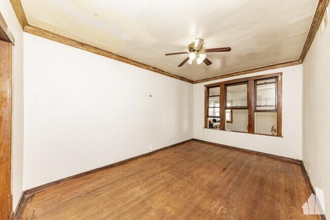 Foto del edificio - 2 bedroom in Chicago IL 60647