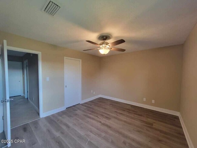 Building Photo - 3136 Lawton Ct