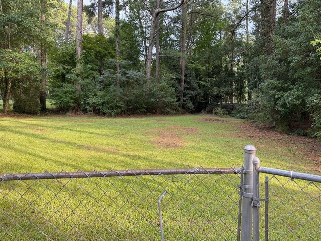 Building Photo - 2270 Fern Valley Dr SW