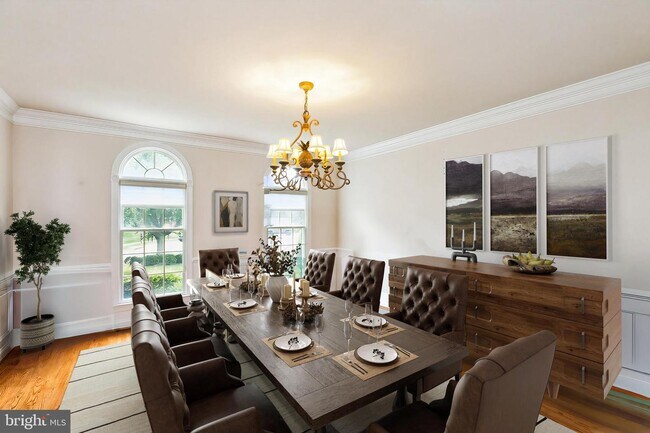 Building Photo - 10418 Willow Crest Ct