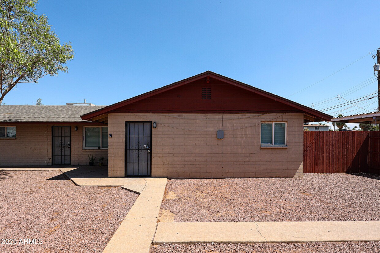 Primary Photo - 4423 N 23rd Ave