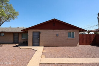Building Photo - 4423 N 23rd Ave