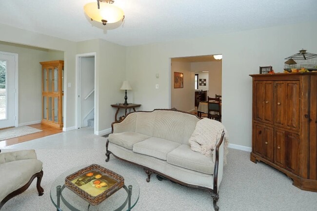 Foto del edificio - 60341 Constantine Rd