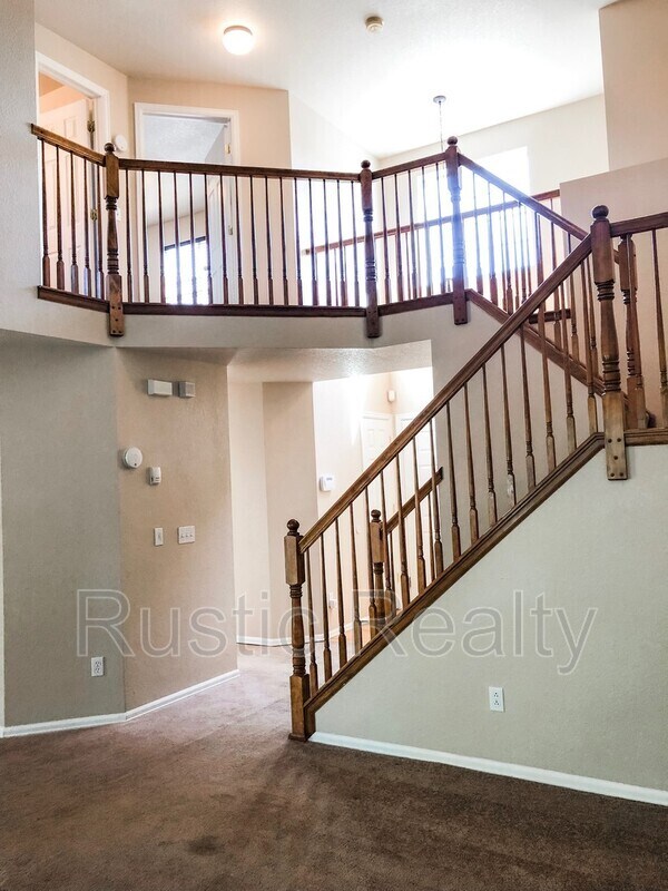 Building Photo - 6462 Jules Dr