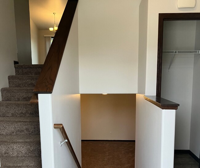 Foto del edificio - 3 Bed 2 Bath Twin Home