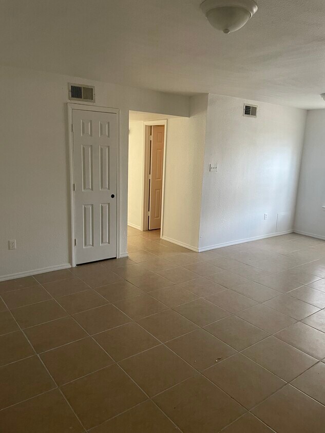 Living Room - 1638 Starboard Dr