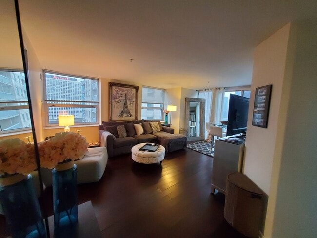 Foto del edificio - 545 N Dearborn St