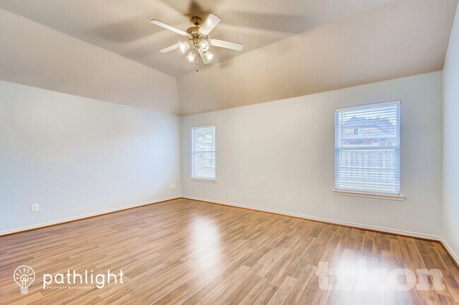 Foto del edificio - 2921 Gabriel Dr