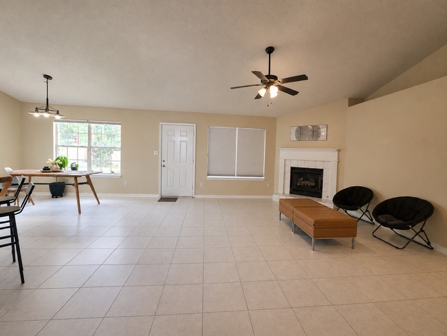 Building Photo - 5079 Cassia Dr
