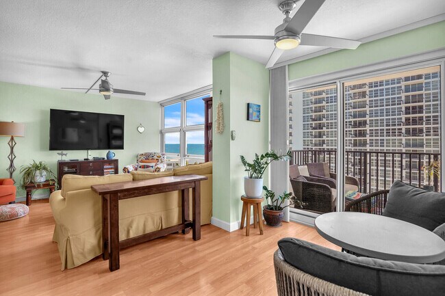 Foto del edificio - 531 N Ocean Blvd