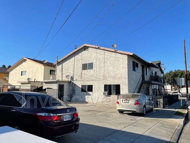 Building Photo - 8532 Flower St