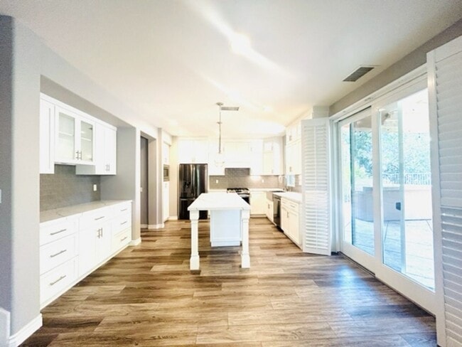 Building Photo - Lush and Lavish 4-Bedroom 4-Bathroom Neatly Tucked Away In The Colony At Calabasas