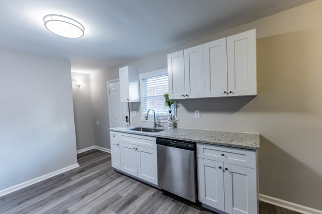 Foto del edificio - 586 Oakside Dr SW