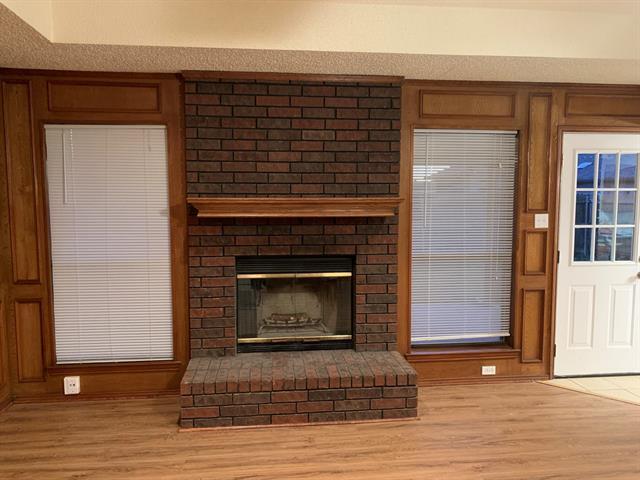 Building Photo - 802 Crystal Creek Ln