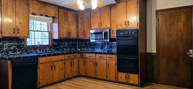 Foto del edificio - 275 Johnson Terrace