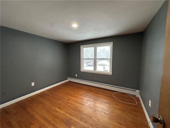 Building Photo - 41 Hartford Pike