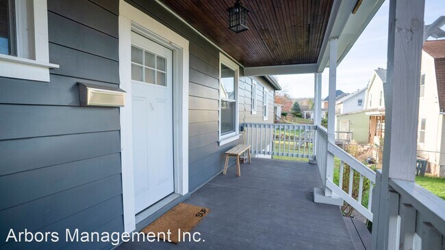 Building Photo - 3 br, 2 bath House - 850 7th Avenue