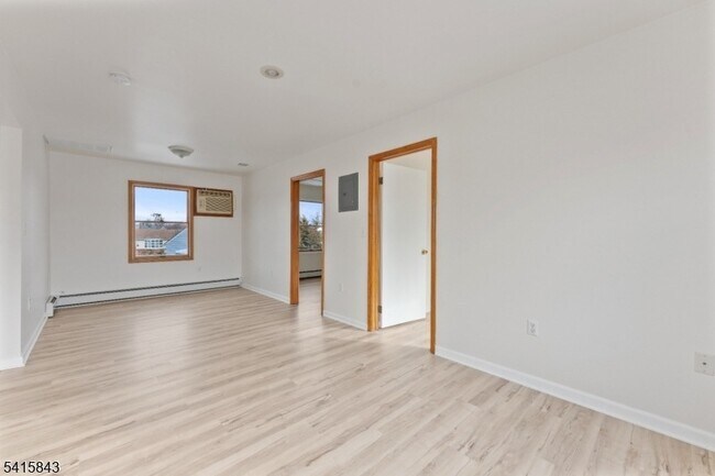 Foto del edificio - 190 Martin Ave