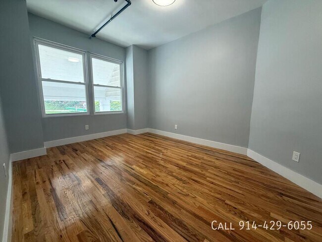 Building Photo - 103 Yonkers Ave