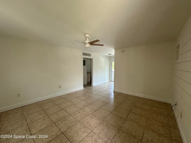 Building Photo - 8210 Orange Ave