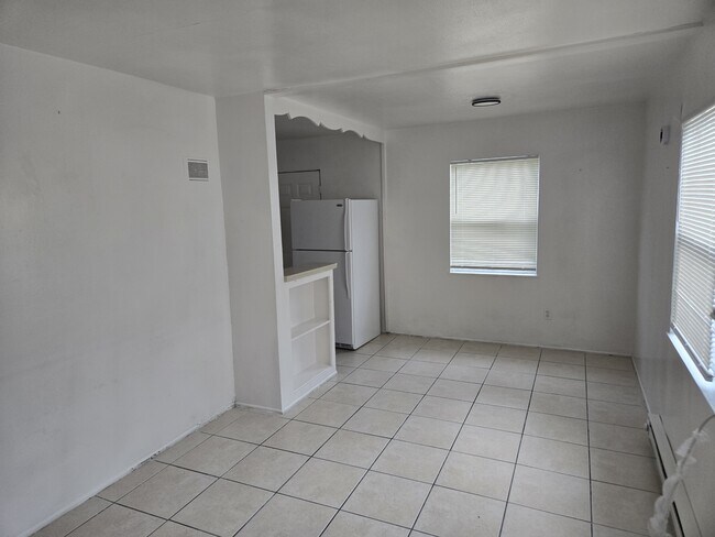 Foto del edificio - 1147 40th St S