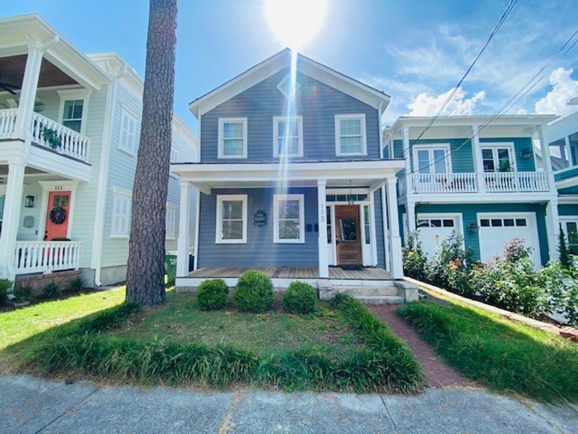 Primary Photo - Welcome to your new home in Historic Downt...