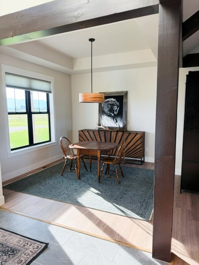 Foto del edificio - Luxury Modern Farmhouse on 2.5 Fenced Acres