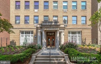 Building Photo - 1316 New Hampshire Ave NW