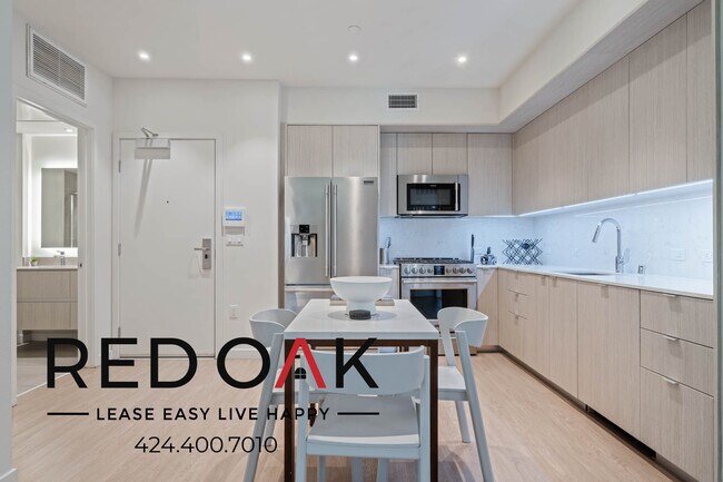 Foto del edificio - 5851 1/4 W 88th -Prestige Suite 225A-88