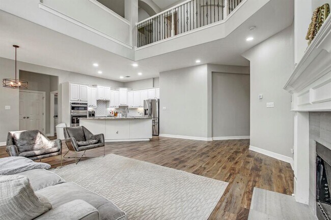 Foto del edificio - 140 Fairwood Dr