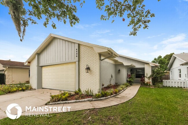 Foto del edificio - 4454 Sandhurst Dr