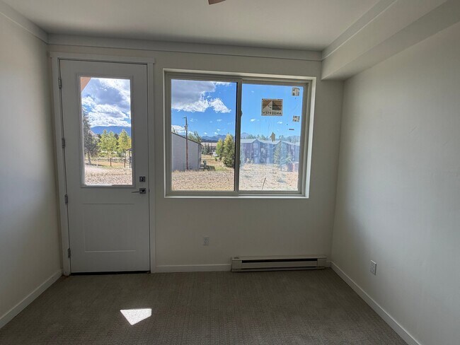Foto del edificio - 281 W Meadow Mile