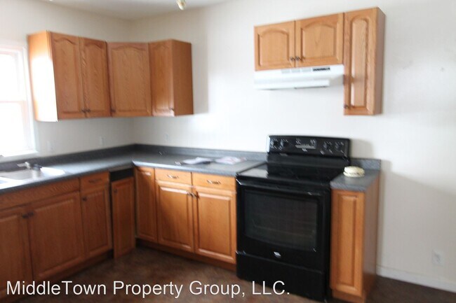 Building Photo - 3 br, 1 bath House - 4212 N. Everett Rd.