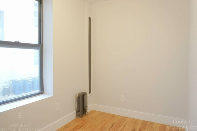 Building Photo - 1708 Summerfield St