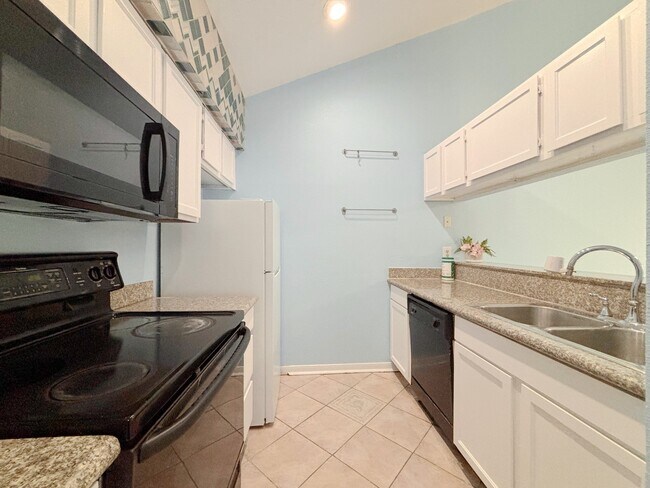 Foto del edificio - 8055 Cambridge St