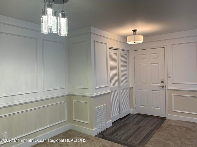 Building Photo - 466 Magnolia Ct