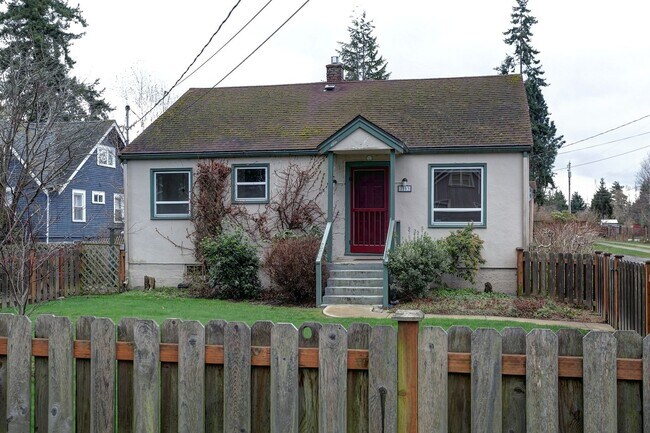Foto del edificio - 2 Bed, 2 Bath Home in Historic Birchwood Neighborhood