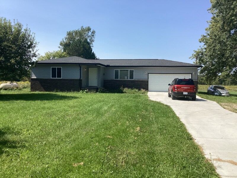 Foto principal - 6183 N Webster Rd