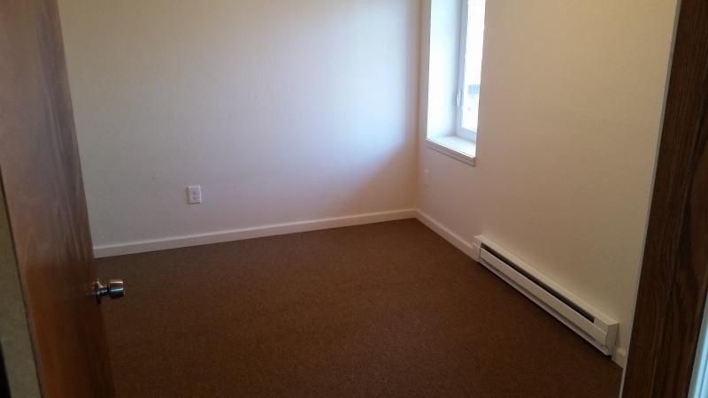 Foto principal - 240 E Houghton Lake Dr