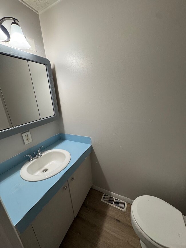 Building Photo - 1008 Reed Rd