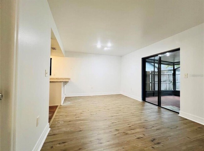 Foto del edificio - 1336 Bramblewood Dr