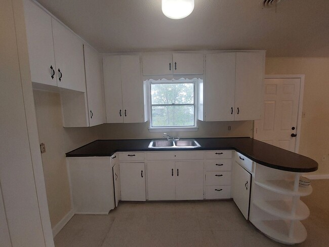 Building Photo - 3 br, 2 bath House - 438 Saipan Pl