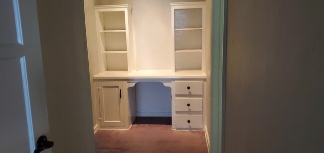 Foto del edificio - 1135 Cardiff Ave