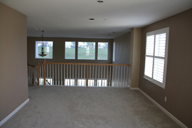 Building Photo - 2649 Torrey Pines Dr
