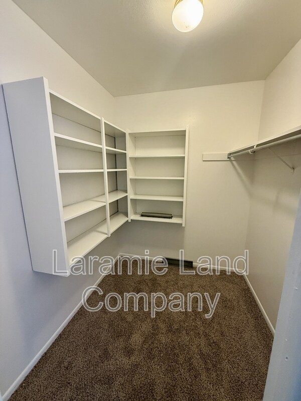 Foto del edificio - 1227 Downey St