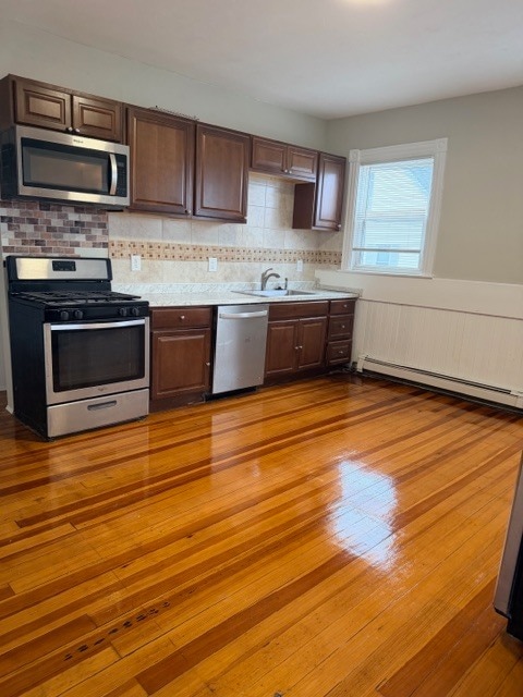 Building Photo - 1488 Hyde Park Ave