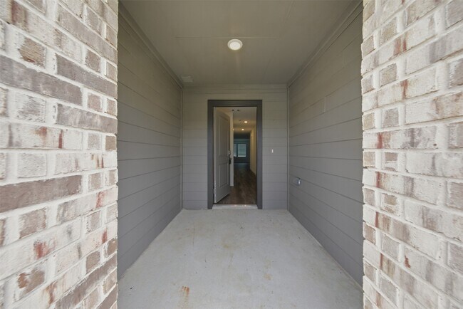 Building Photo - 40810 Hawthorne Glades St