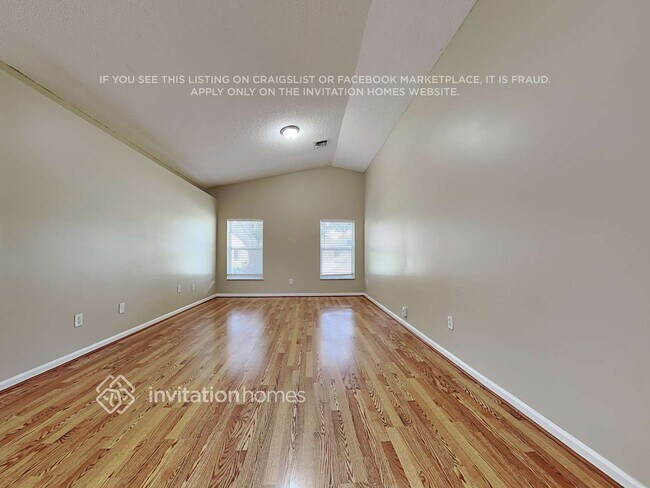 Foto del edificio - 13837 Folkestone Cir