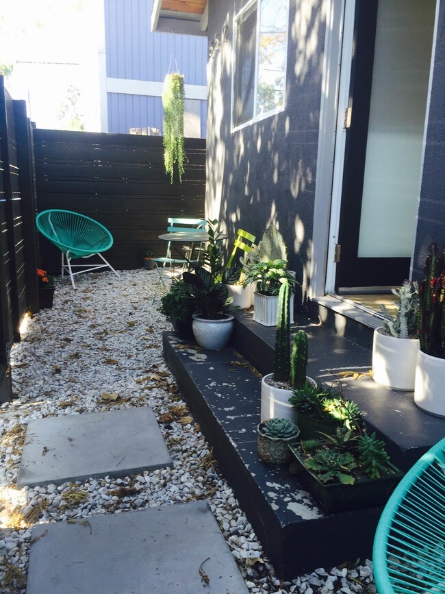 Área exterior privada - 559 Vernon Ave